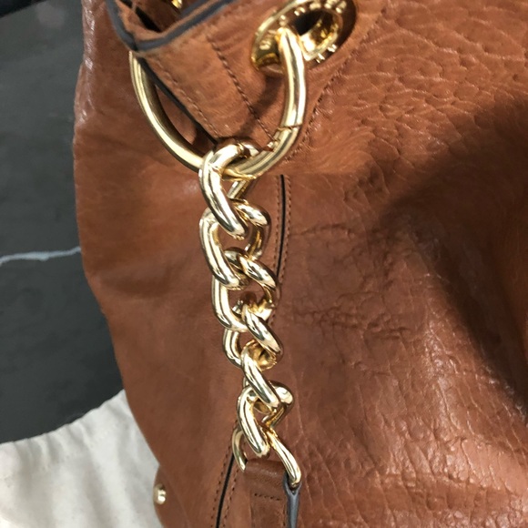 MK leather purse - Picture 9 of 9